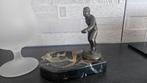 Sculpture, Vintage Bronze Bowler Figurine on Marble Ashtray, Antiek en Kunst