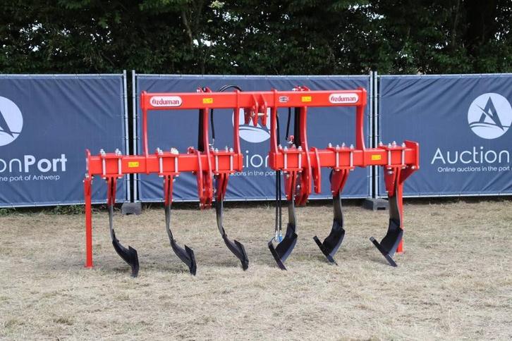 Veiling: Diepwoeler Özduman DPT 6 Subsoiler 2025 Nieuw, Articles professionnels, Agriculture | Outils, Enlèvement