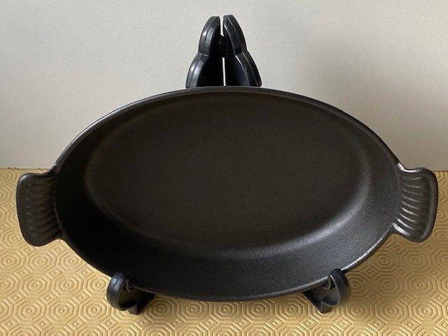 Le Creuset - Ovenschaal - Zwarte bron, Antiek en Kunst, Antiek | Keukengerei