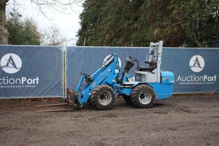 Veiling: Kniklader Quappen Lader A27X Diesel 27kW 2010, Zakelijke goederen, Machines en Bouw | Kranen en Graafmachines, Ophalen