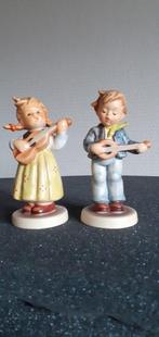 Goebel - Beeldje - 2 Exclusive Edition Hummeltjes in, Antiek en Kunst