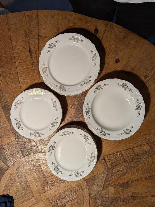 RIchard Ginori - Service de table (32) - Or, Porcelaine -, Antiek en Kunst, Antiek | Meubels | Tafels