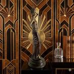 Chenet - P. Chenet - Statue, Salon Art Deco - 33 cm - Bronze