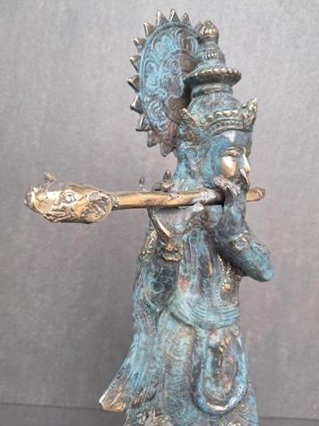 Statue en bronze de lord Krishna jouant de la flute - Inde