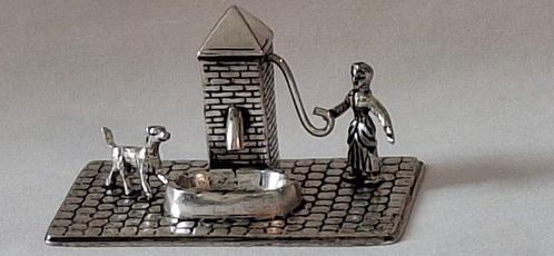Miniatuur beeldje - Zilver gr. Miniatuur - .835 zilver, Antiek en Kunst, Antiek | Zilver en Goud