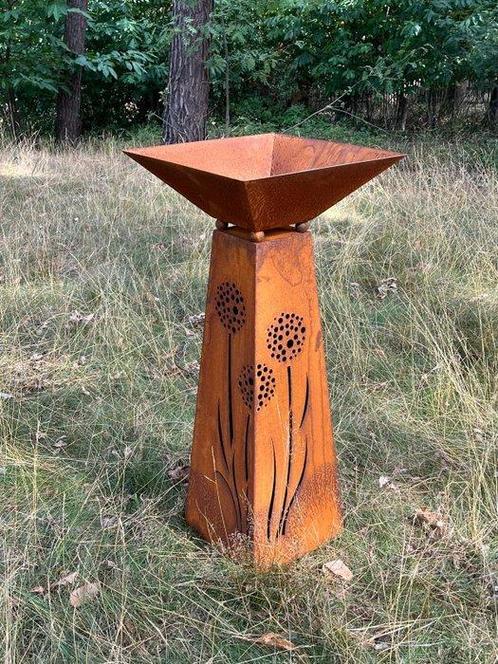 Standaard - Cortenstaal - Cortenstalen sokkel / bloemen zuil, Antiek en Kunst, Kunst | Designobjecten