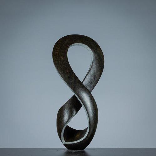 K.F. - Statue, Music - 3,1 kg - 400 mm - Pierre serpentine -, Antiek en Kunst, Curiosa en Brocante