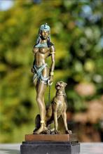 Sculpture, Een bronzen beeld van Cleopatra met PANTHER - 27, Antiek en Kunst