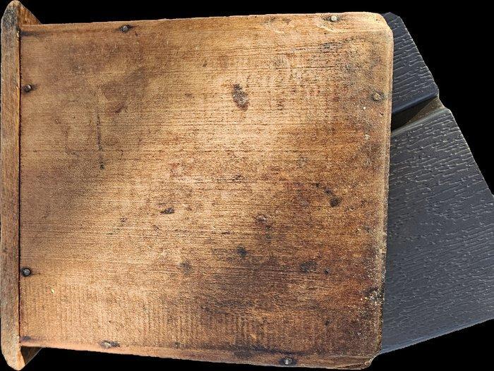 Ampia Garanzia - Tre spade - Koffiemolen - 1 - Metaal, Hout,, Antiek en Kunst, Antiek | Wandborden en Tegels