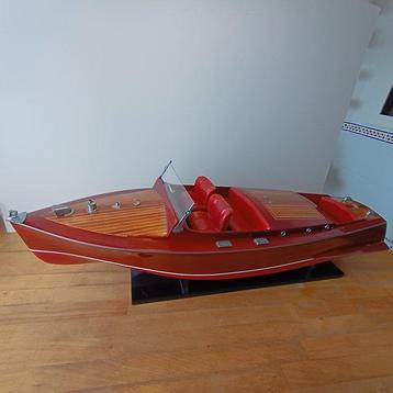 AHC Models 1:10 - Modeljacht - Lancha de madera clásica