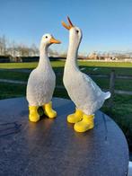 Beeld, funny goose with boots yellow - 32 cm - polyresin
