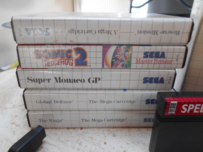 Sega - Master System II - with Light Phaser -, Games en Spelcomputers, Spelcomputers | Overige Accessoires