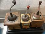 Koffiemolen (3) - hout, metaal