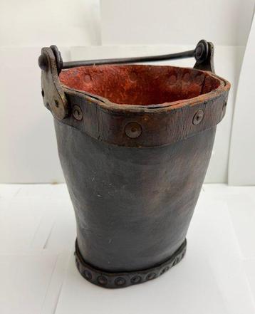 Seau - Cuir, Laiton