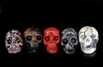 Een fijne selectie van diverse mineralen schedels - Hoogte: