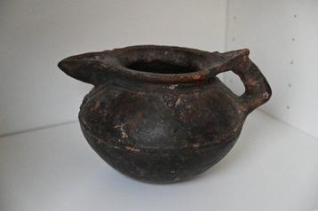 Islamique Vessel en céramique noire - 15 cm