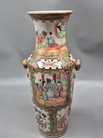 China – Vase im Famille-Rose-Dekor – handbemalt - Vase -, Antiek en Kunst