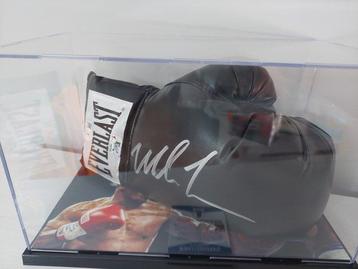 Mike Tyson - Bokshandschoen
