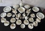Wedgwood - Schotel (73) - Barlaston - Porselein, Antiek en Kunst