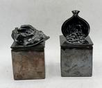Doos (2) - granaatappels - Emaille, Terracotta, Antiek en Kunst