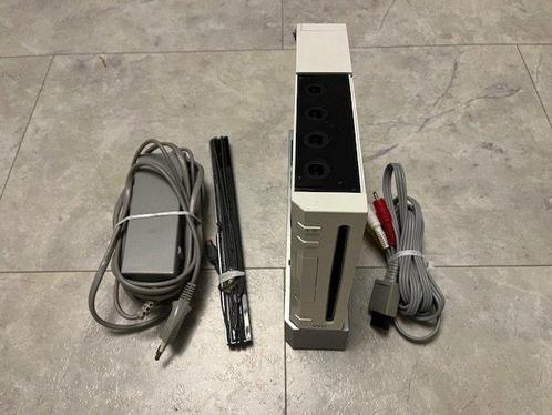 Nintendo Wii +accessories and Mario videogame. -, Games en Spelcomputers, Spelcomputers | Overige Accessoires