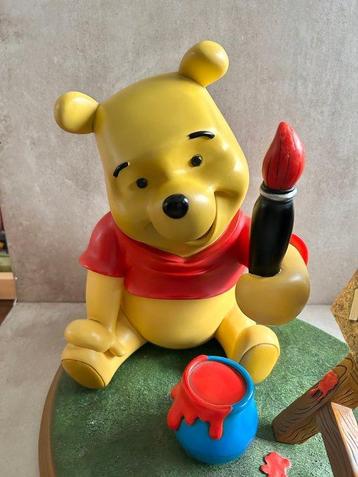 Disney - Winnie the Pooh Painting with Easel Figure and