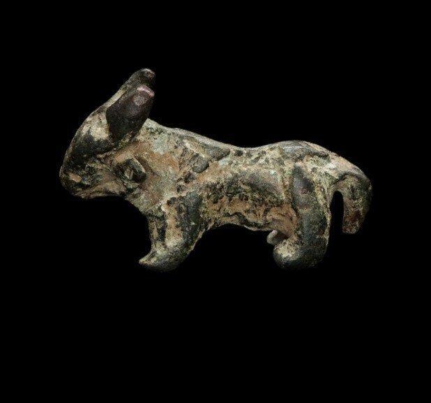 IJzertijd Brons IJzertijd Bronzen Stier met grote horens -, Antiek en Kunst, Antiek | Overige Antiek