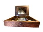 Vintage Ensemble de toilette - Noyer - avec miroir