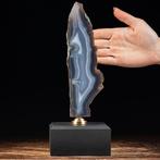 Blauwe Agaat Geode - Bijzondere Lansvorm - Artistieke Basis, Verzamelen, Mineralen en Fossielen