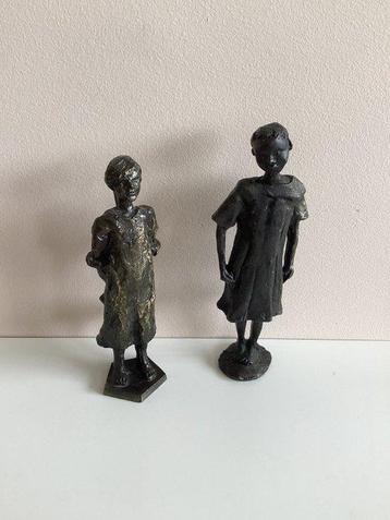 Artihove - Corry Ammerlaan - sculptuur, Sohietje en Meisje beschikbaar voor biedingen
