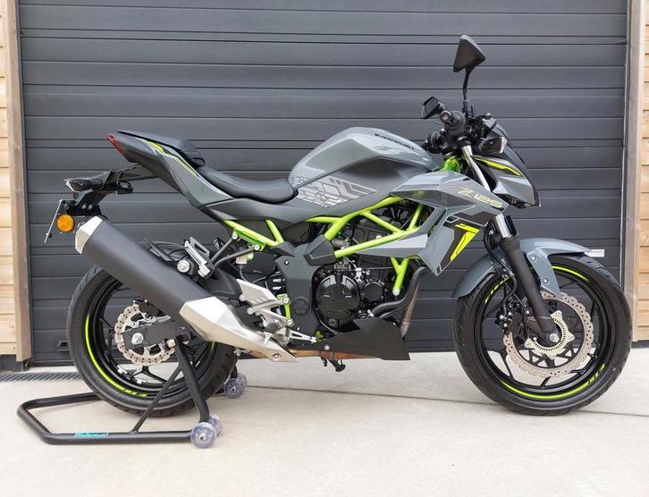 Kawasaki Z125 *430km* 08/2023*Nieuwstaat**, Motoren, Motoren | Kawasaki, Naked bike, Minimaal motorrijbewijs A1, 1 cilinder, 11 kW of minder