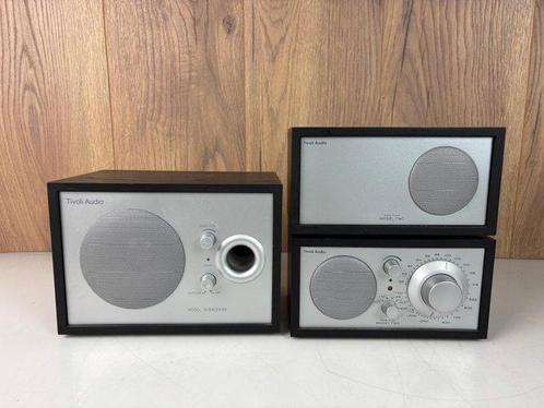 Tivoli Audio by Henry Kloss & Tom DeVesto - Model Two - Met, Audio, Tv en Foto, Radio's