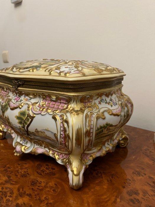 Sieradendoos - Porselein - Porseleine kist, Antiek en Kunst, Antiek | Glaswerk en Kristal