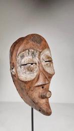 Masque hybride - congo RDC (Sans Prix de Réserve)