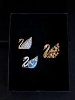 Statue, Swarovski broches zwanen - 1.8 cm - Métal, plaqué