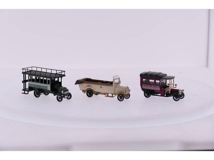 Schaal H0 Märklin 1885 set van drie oude autobussen #3537, Hobby en Vrije tijd, Modeltreinen | H0, Zo goed als nieuw, Märklin