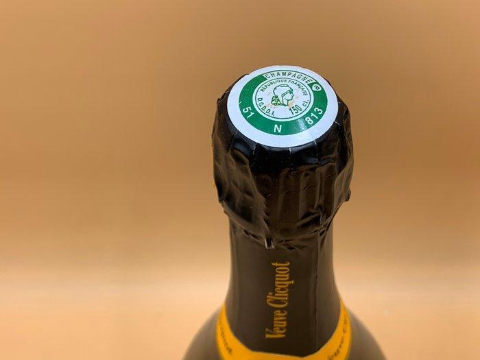 Veuve Clicquot, Réserve Cuvée - Champagne Brut - 1 Magnum, Verzamelen, Wijnen