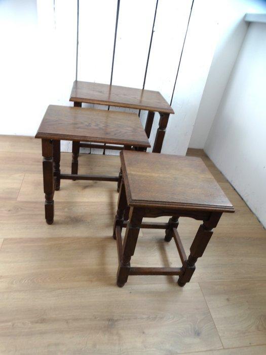 Set bijzettafels (3) - Eik - Mimiset 3 nesting table, Antiek en Kunst, Curiosa en Brocante