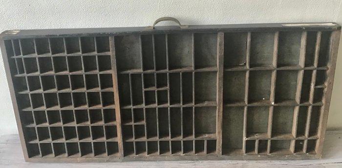 Rek - letterbak in hout - printers letter tray, Antiek en Kunst, Kunst | Designobjecten