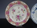 Bord (2) - Porselein - Qianlong 1736-1795