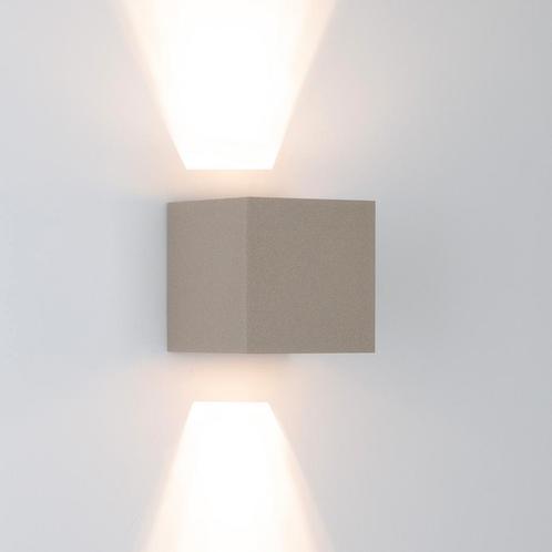 Spots opbouw Wandlamp Shift up- en downlighter muurlamp cham, Maison & Meubles, Lampes | Autre, Envoi