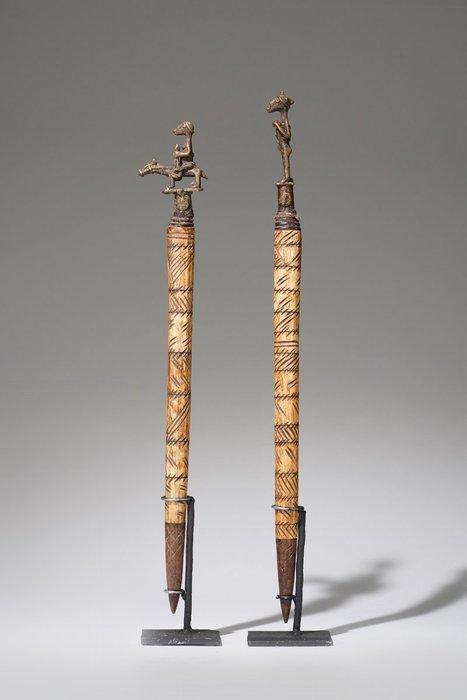 Een bronzen beeldhouwwerk - Senufo - Ivoorkust (Zonder, Antiquités & Art, Art | Art non-occidental