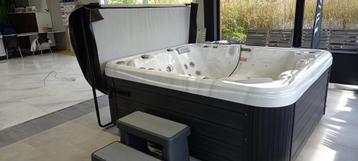 Jacuzzis Wellis 2025 Nord Sea avec services :0476885653, Neuf, Fixé