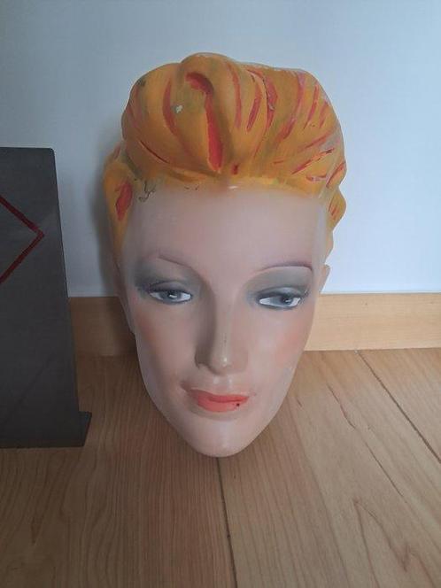 Sculpture, Vintage etalagepop-hoofd met “SOLD OUT” bordje –, Antiek en Kunst, Curiosa en Brocante