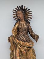 Beeld, Maria Immaculata – Auf der Weltkugel mit Schlange -