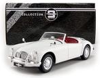 Triple 9 Collection - 1:18 - MG MGA MKII A1600 Open 1961 -, Nieuw