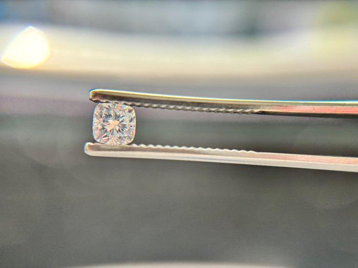 Zonder minimumprijs - 1 pcs Diamant (Natuurlijk) - 0.61 ct -, Bijoux, Sacs & Beauté, Pierres précieuses