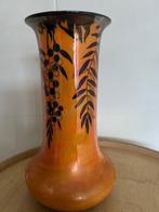 Vaas - Aardewerk - Crown Ducal Ware (A.G.R.