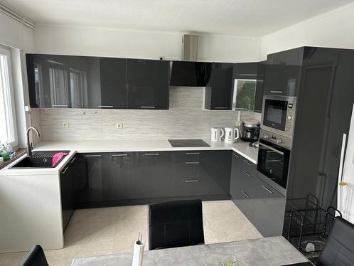 Nieuwe hoogglans keuken - grijs - goedkoop, Huis en Inrichting, Keuken | Keukenelementen, 50 tot 75 cm, Wit, Crème, Beige, Bruin