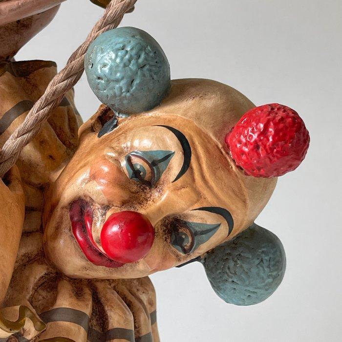 Juan Asilo - Beeld, Handgeschilderde Hangende Clown - 67 cm, Antiek en Kunst, Curiosa en Brocante